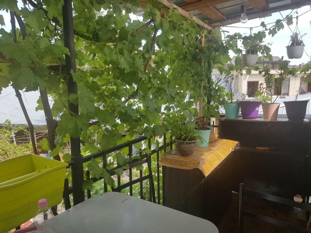 Kiev Hostel Tbilisi Exterior photo